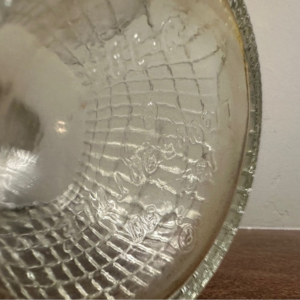 Vtg Vintage MCM molded glass depression glass Decanter and stopper - Picture 7 of 10